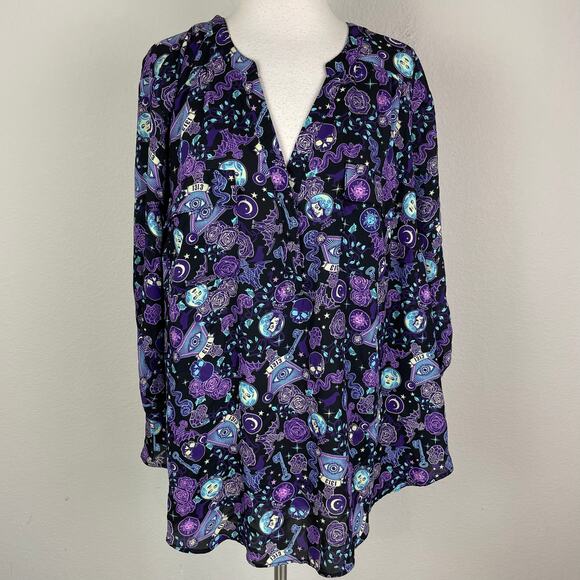 Disney Torrid Black Purple Haunted Mansion 3/4 Sleeve Split V Pop Over Top 3X - Picture 2 of 10
